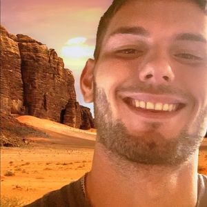 Meet your Posher, Sam